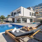 Emaus Family * Veliko Brdo